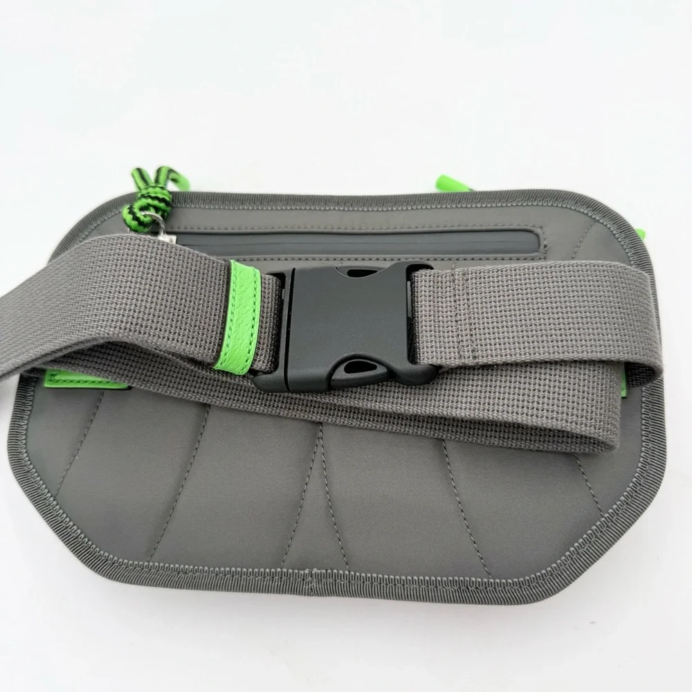 NEW Gucci Nylon Belt Bag - Picture 5 of 10